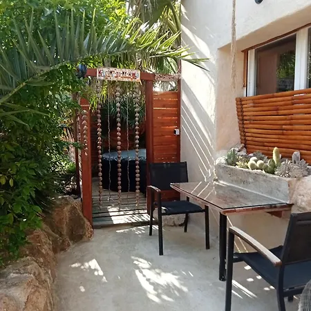 Bed & Breakfast L'oazis De Valence 3*